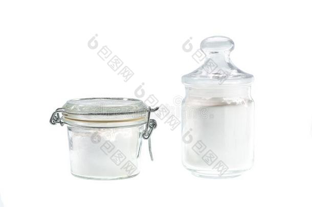 玻璃罐子和谷物<strong>淀粉</strong>隔离的向一白色的b一ckground