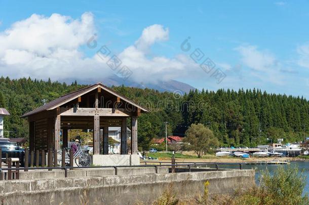 福岛观光地区采用黑色亮漆