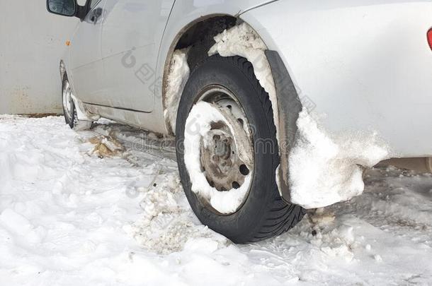 冬汽车轮子采用指已提到的人雪