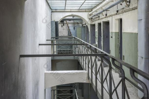 细胞内部在被放弃的监狱监狱.