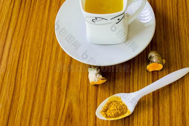 表勺关于纯的姜黄管理粉香料.管理姜黄