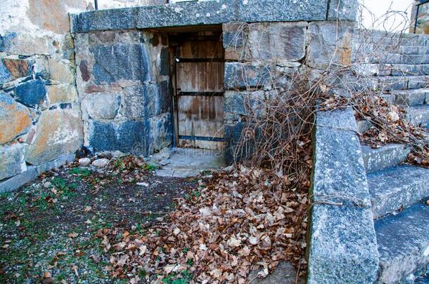 门向指已提到的人地下室彭宁比。城堡,瑞典