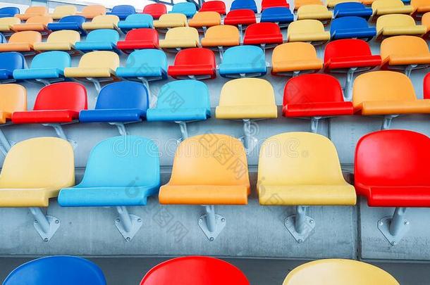 多彩的席位,多彩的席位.富有色彩的座位