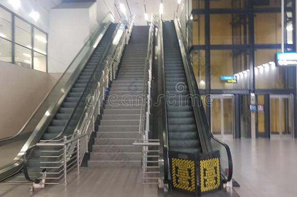 国王沙加国际的机场一级防范禁闭