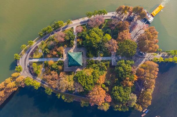 武汉东湖风景优美的地点空气的摄影风景采用秋