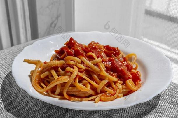 意大利面条和番茄意大利人面团专业