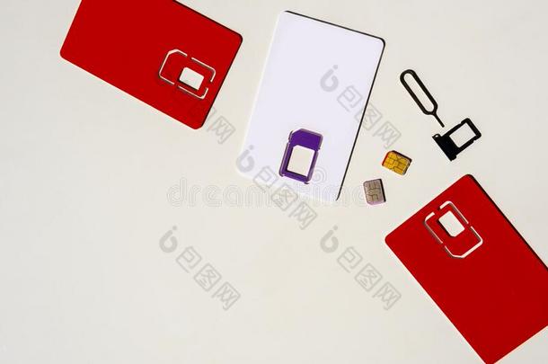 simul同时卡片位置白色的背景红色的goodsoundmerchantable畅销的电话复制品空间两个4英语字母表的第7个字母