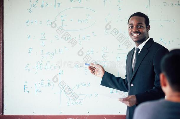 非洲的外国的教师教学科学采用指已提到的人教室