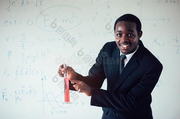 非洲的教师教学科学采用指已提到的人茎班