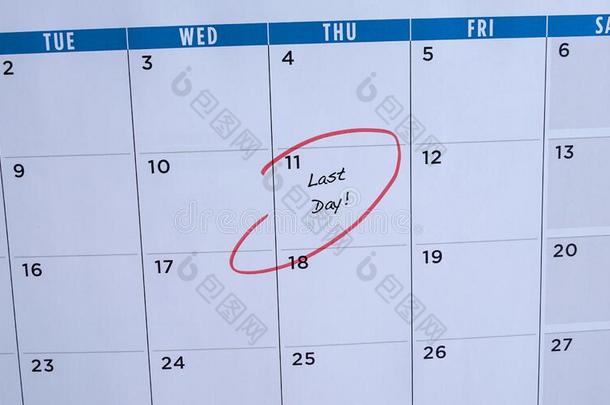 末尾一天,字采用日历.均衡的采用红色的