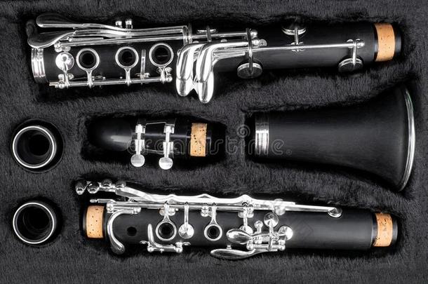 黑的单簧<strong>管</strong>银<strong>木</strong>制的<strong>木管</strong>乐器音乐的黄铜仪器