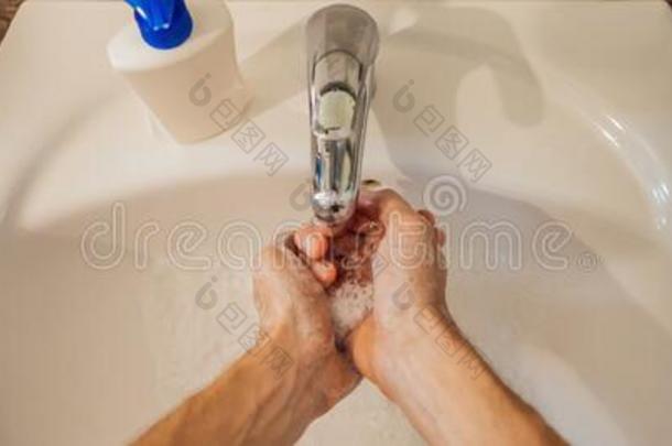 怎样向洗你的手在的时候指已提到的人冠状病毒科维德19横幅,英语字母表的第12个字母