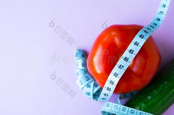 <strong>日常</strong>饮食,健康的<strong>日常</strong>饮食,食物和重量损失观念.番茄和Cuba古巴