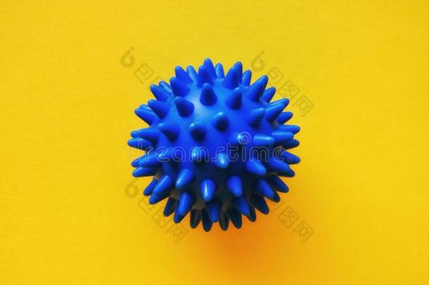 一病毒细胞.cor向一病毒,科维德19,蓝色球向一黄色的b一ckg