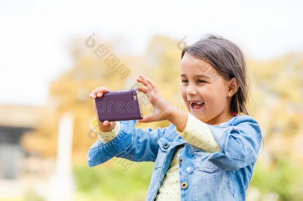 磁带录像流动.值得崇拜的小孩学问新的科技.小的