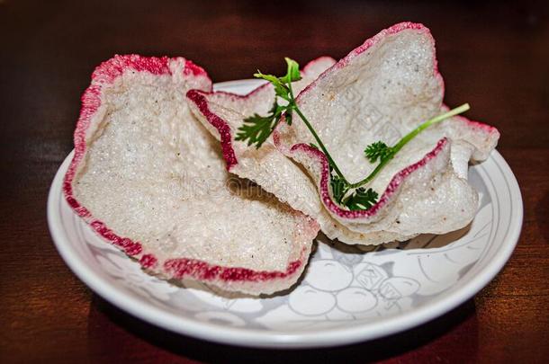 亚洲人食物:鱼薄脆饼干