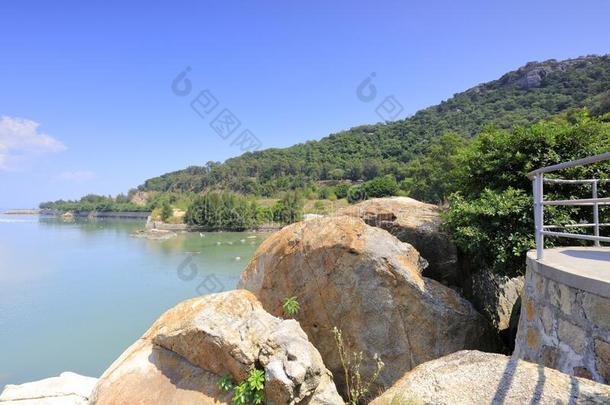 临海的卵石在南脑岛不是女脑岛岛,风干土坯<strong>三原色红</strong>绿兰彩色值