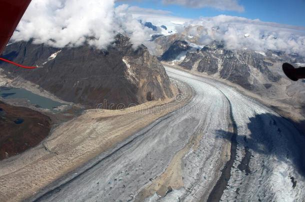 美国阿拉斯加州怜悯冰河采用德纳里峰国家的公园