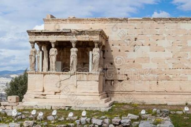 指已提到的人古代的厄里希翁神殿庙和指已提到的人女像柱柱向指已提到的人