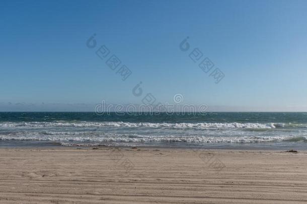 美丽的和煦的：照到阳光的一天在指已提到的人<strong>祖玛</strong>海滩,马利布,美国加州