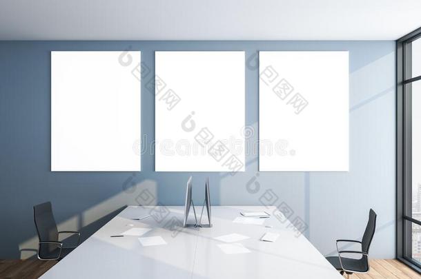 办公室房间和计算机和num.三空白的海报