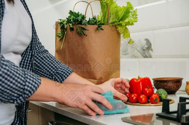 食品杂货店传送公共事业机构,在线的购物.家聪明的食物grocer食品商