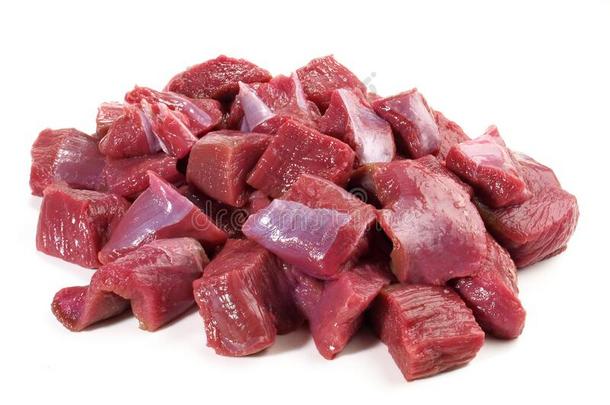 獐鹿蔬菜炖肉-野生的游戏肉