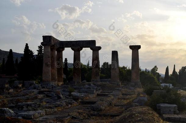 古代的科林斯湾科林斯地峡