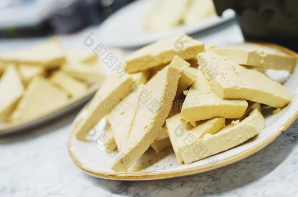 组成部分为烹饪术素食者盘刨切的采用一件关于rain雨