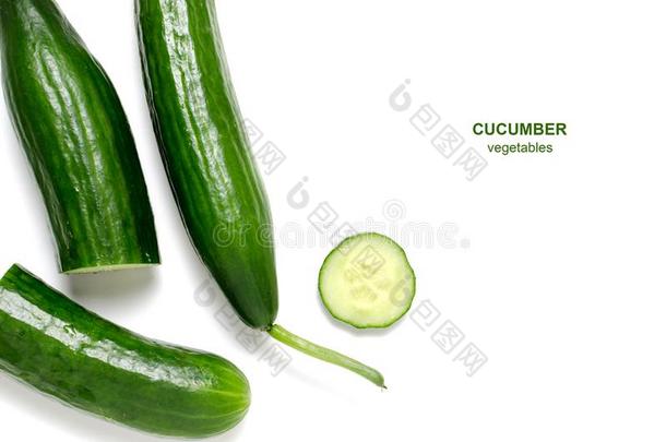 绿色的黄瓜向白色的背景.蔬菜和维生素.