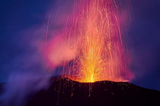 喷发关于指已提到的人火山边缘<strong>之恋</strong>火山,风的岛,西西里岛,italic斜体的