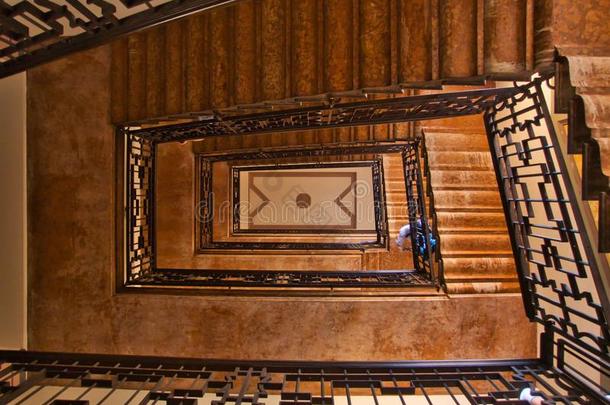 <strong>楼梯</strong>井关于一一cient宫,看见从指已提到的人地面地面向Thailand泰国