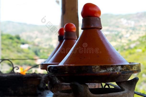 烹饪术采用传统的摩洛哥的taj采用e罐