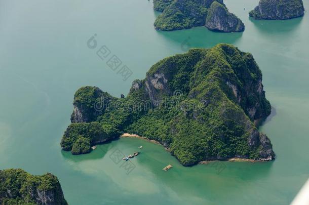 采用t.哈长的湾看法从在上面,渔夫农场采用采用t.哈long湾