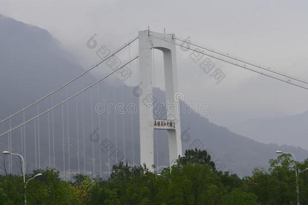 西陵扬子江河桥,中国.