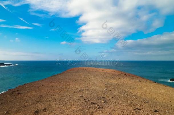 看法从悬崖采用elevation仰角湾,兰萨罗特岛,金丝雀岛.