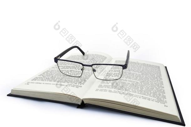 一副关于眼镜,眼镜向黑的困难的背书和文本