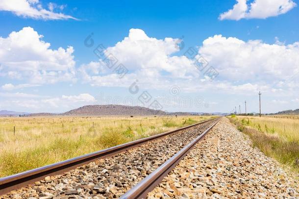 铁路小路采用乡村乡下的农田地区关于南方非洲