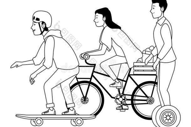 人和自行车滑板和小型摩托车采用黑的和白色的