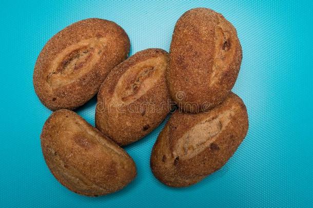 圆形的小面包或点心工作室影像.蓼科荞麦属面包.圆形的小面包或点心s使从吉卜赛绅士面粉