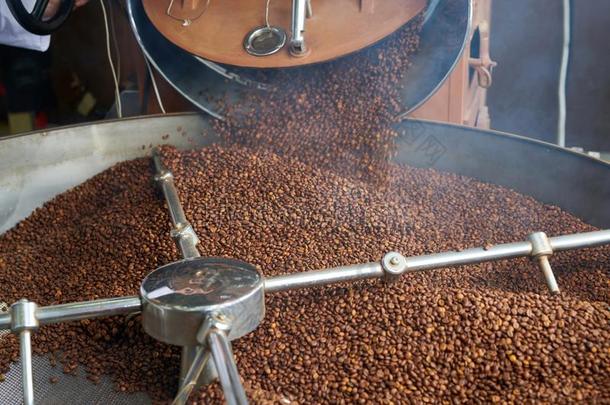 吸烟咖啡豆豆用于烤炙的采用鼓Mach采用e