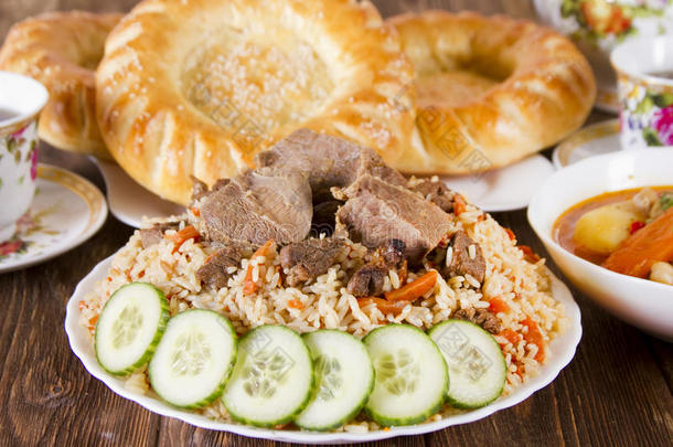 Uzbekistan乌兹别克斯坦国家的烹饪-肉饭