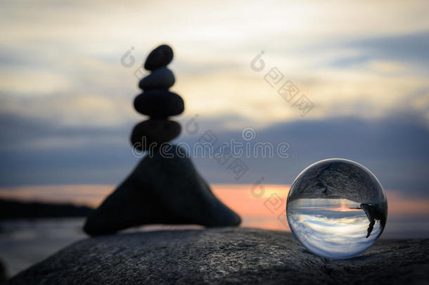 石头和结晶球