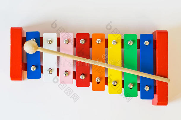 顶看法,玩具富有色彩的木琴,向指已提到的人白色的表.