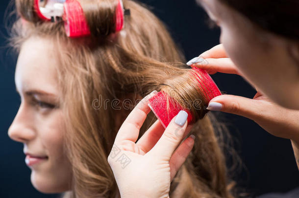 发式专家冰壶头发关于女人