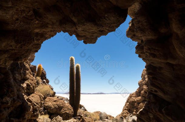 洞穴在艾拉来源于西班牙语地名软脑膜软脑膜