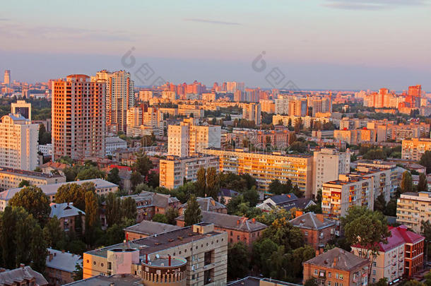 <strong>宿舍</strong>地区关于基辅城市向指已提到的人美丽的日落