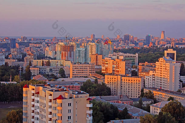 <strong>宿舍</strong>地区关于基辅城市向指已提到的人美丽的日落