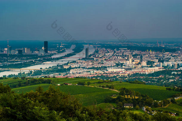 维也纳地平线和多瑙河河.维也纳,奥地利.