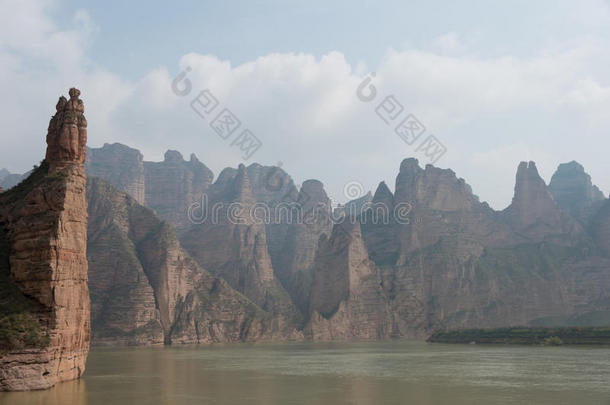 兰州,中国-separ在ion分开302014:刘家峡在冰凌洞穴庙(